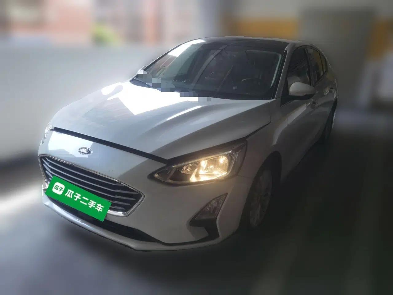 Ford Focus 2019 Sedan EcoBoost 180 Automatic Trend Edition — миниатюра 1