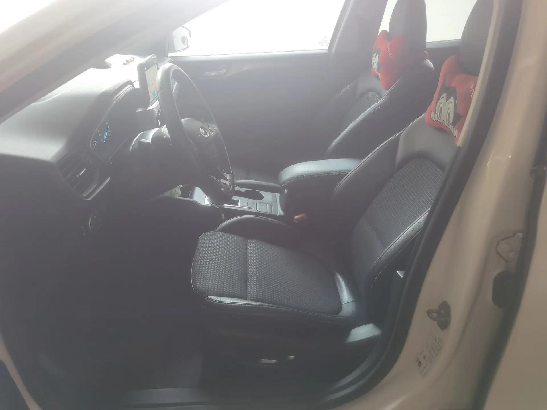 Ford Focus 2019 Sedan EcoBoost 180 Automatic Trend Edition — миниатюра 15