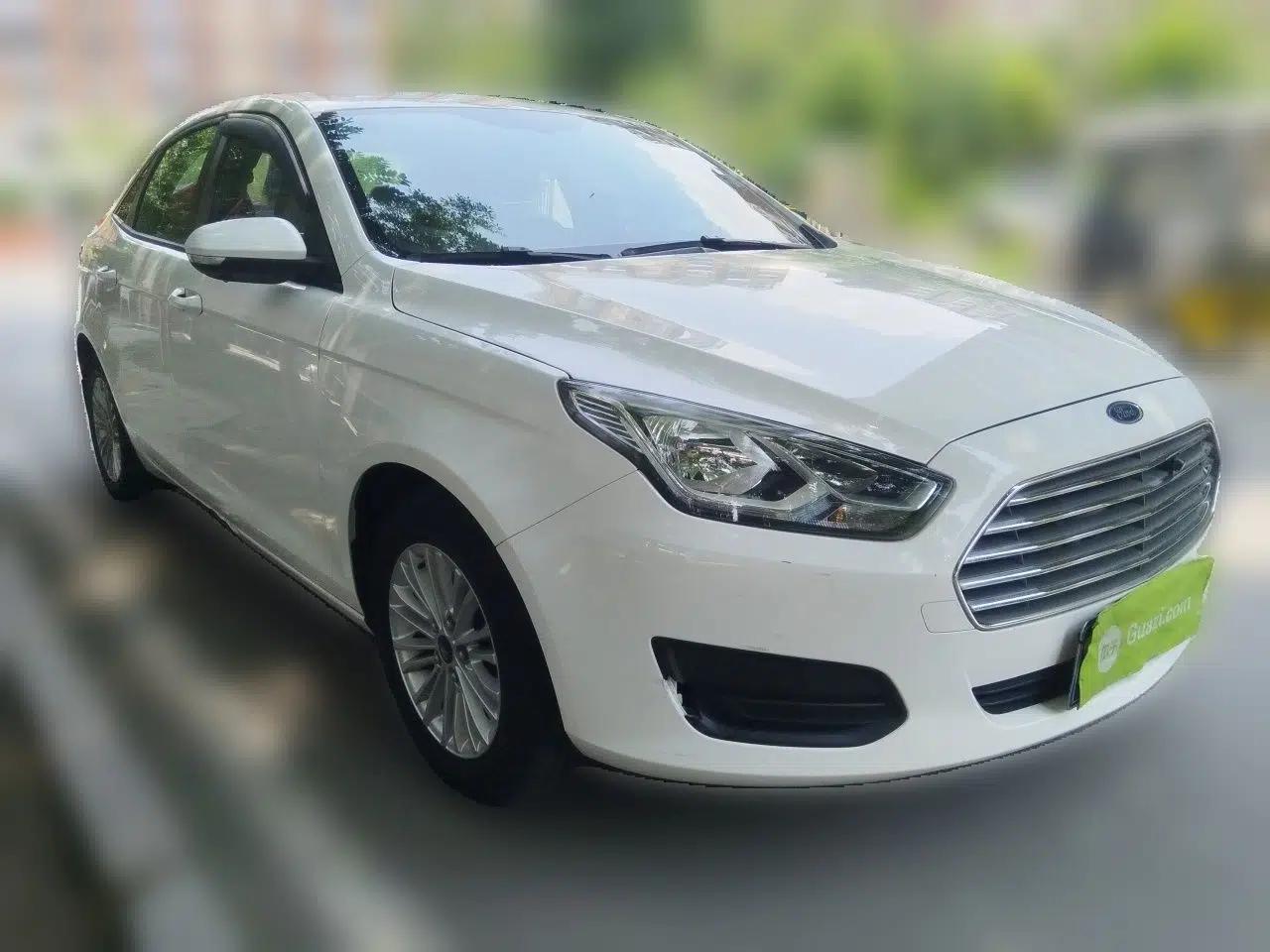 Ford Escort 2017 Revised Version 1.5L Manual Comfort Edition — миниатюра 3
