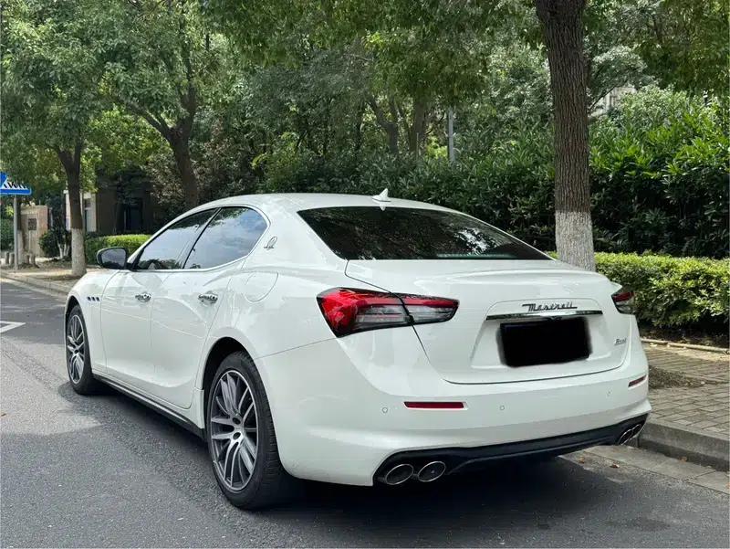 2021 Ghibli 2.0T Edge Edition — миниатюра 4
