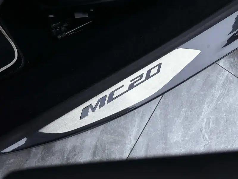Maserati MC20 2023 3.0T Cielo PrimaSerie First Edition — миниатюра 14