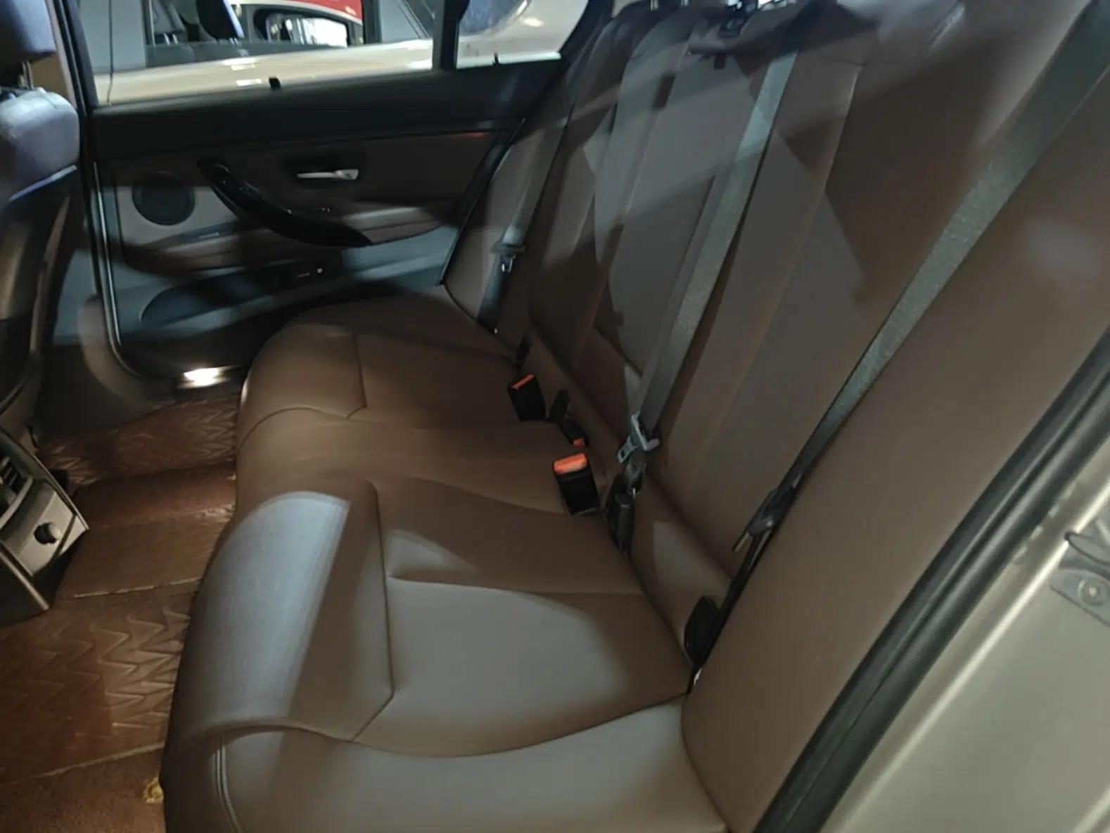BMW 3 Series 2019 320Li Fashion Model — миниатюра 20