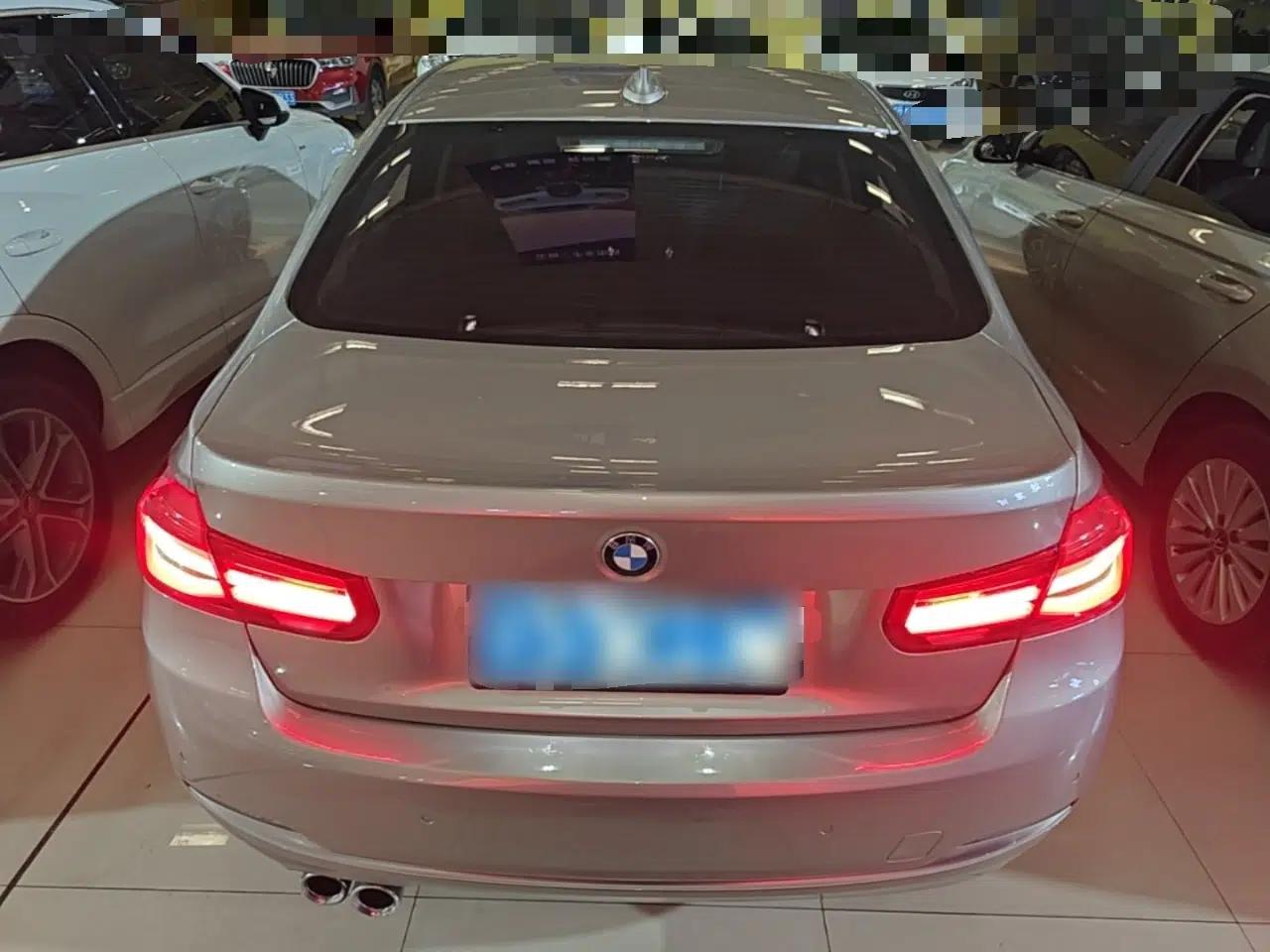 BMW 3 Series 2019 320Li Fashion Model — миниатюра 5