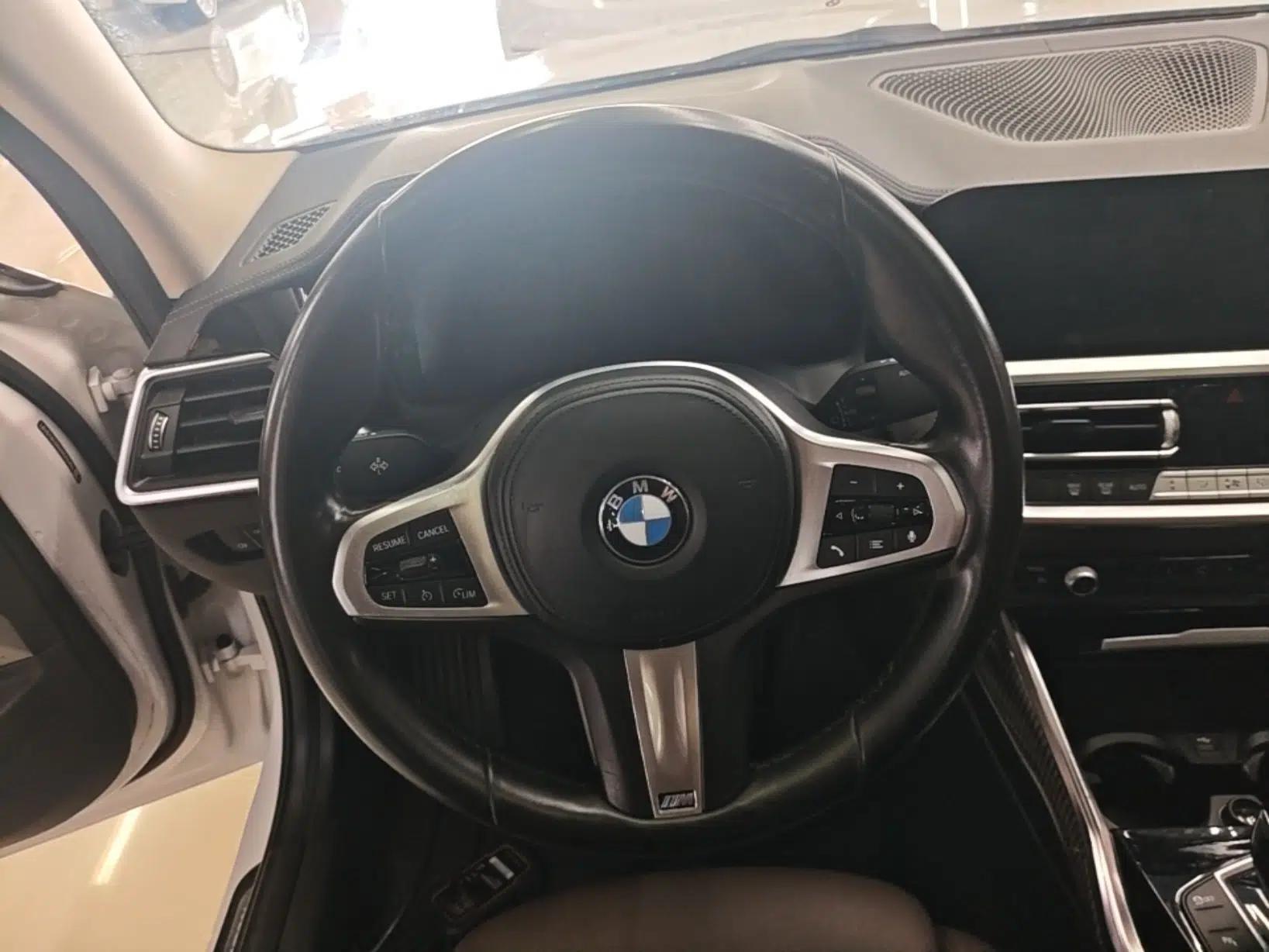 BMW 3 Series 2021 Facelifted 320Li M Sport Package — миниатюра 18