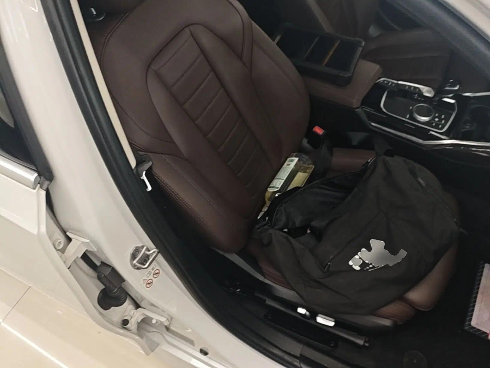 BMW 3 Series 2021 Facelifted 320Li M Sport Package — миниатюра 24