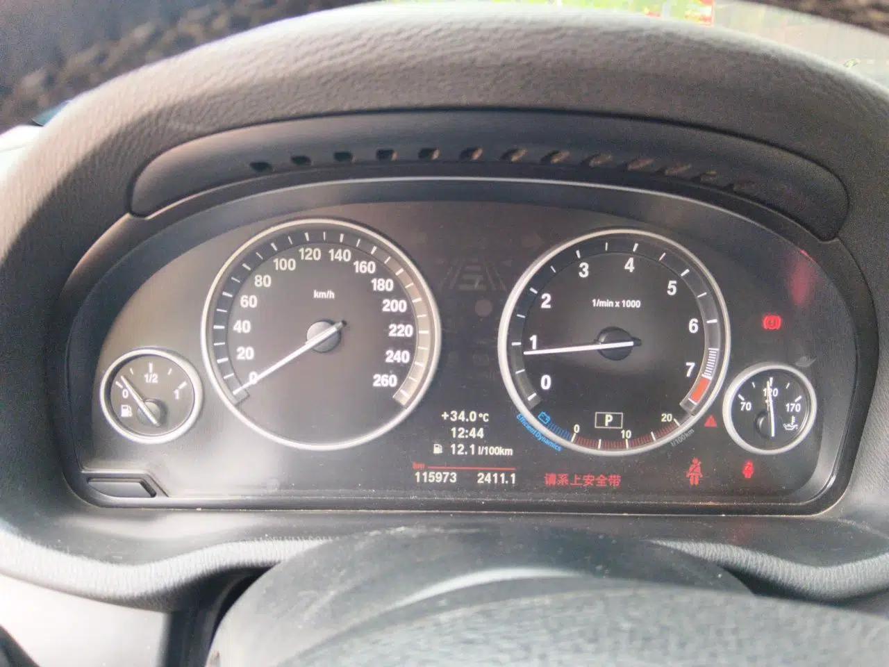 BMW X3 2011 xDrive28i Leading Model — миниатюра 11