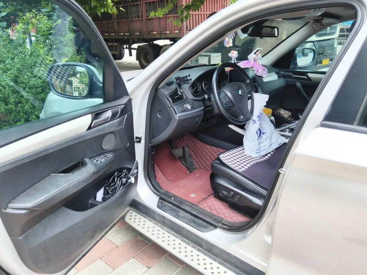 BMW X3 2011 xDrive28i Leading Model — миниатюра 16
