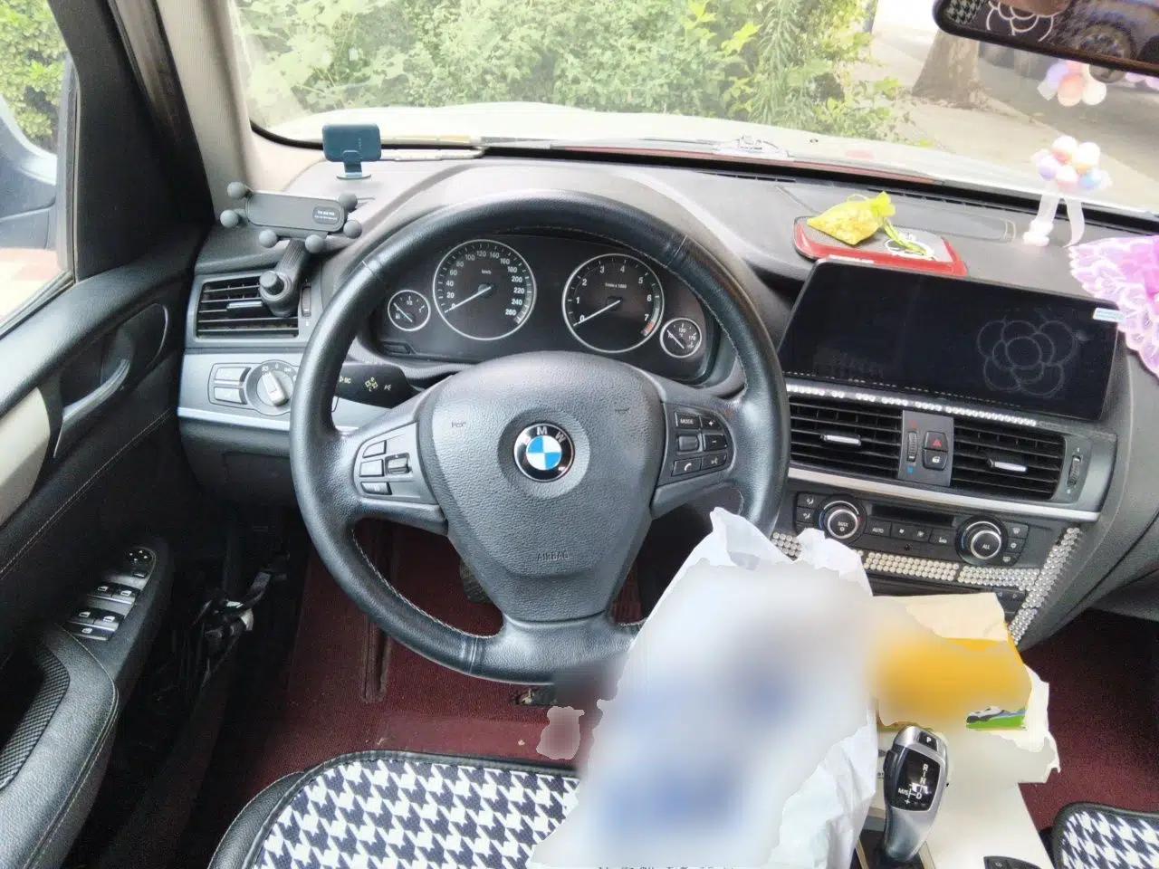 BMW X3 2011 xDrive28i Leading Model — миниатюра 10