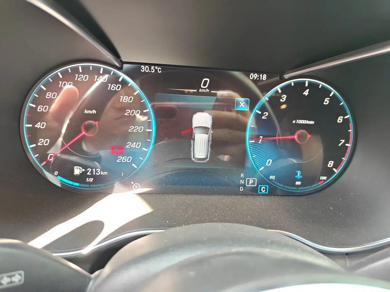 Mercedes-Benz GLC 2021 GLC 260 L 4MATIC Luxury Model — миниатюра 11