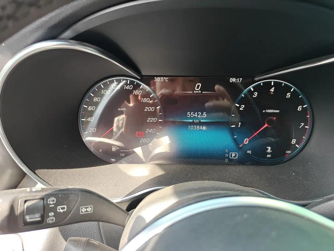 Mercedes-Benz GLC 2021 GLC 260 L 4MATIC Luxury Model — миниатюра 12
