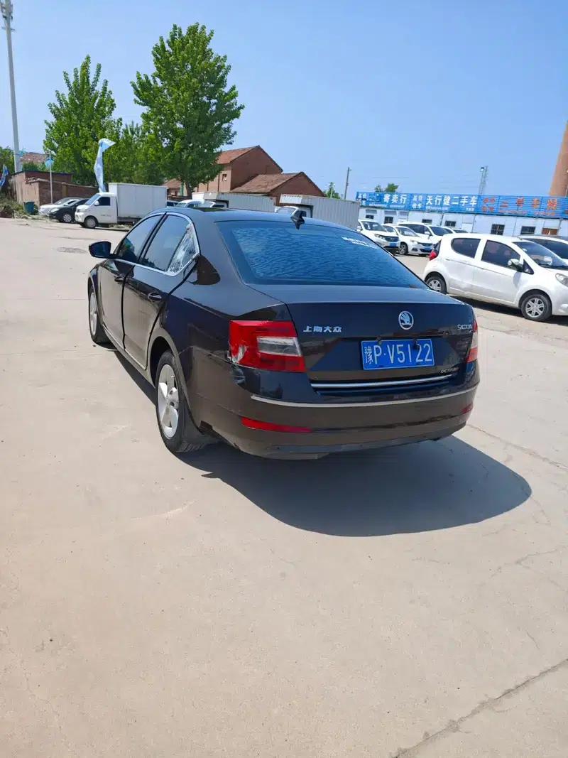 Octavia 2016 1.6L Manual Smart Edition — миниатюра 4