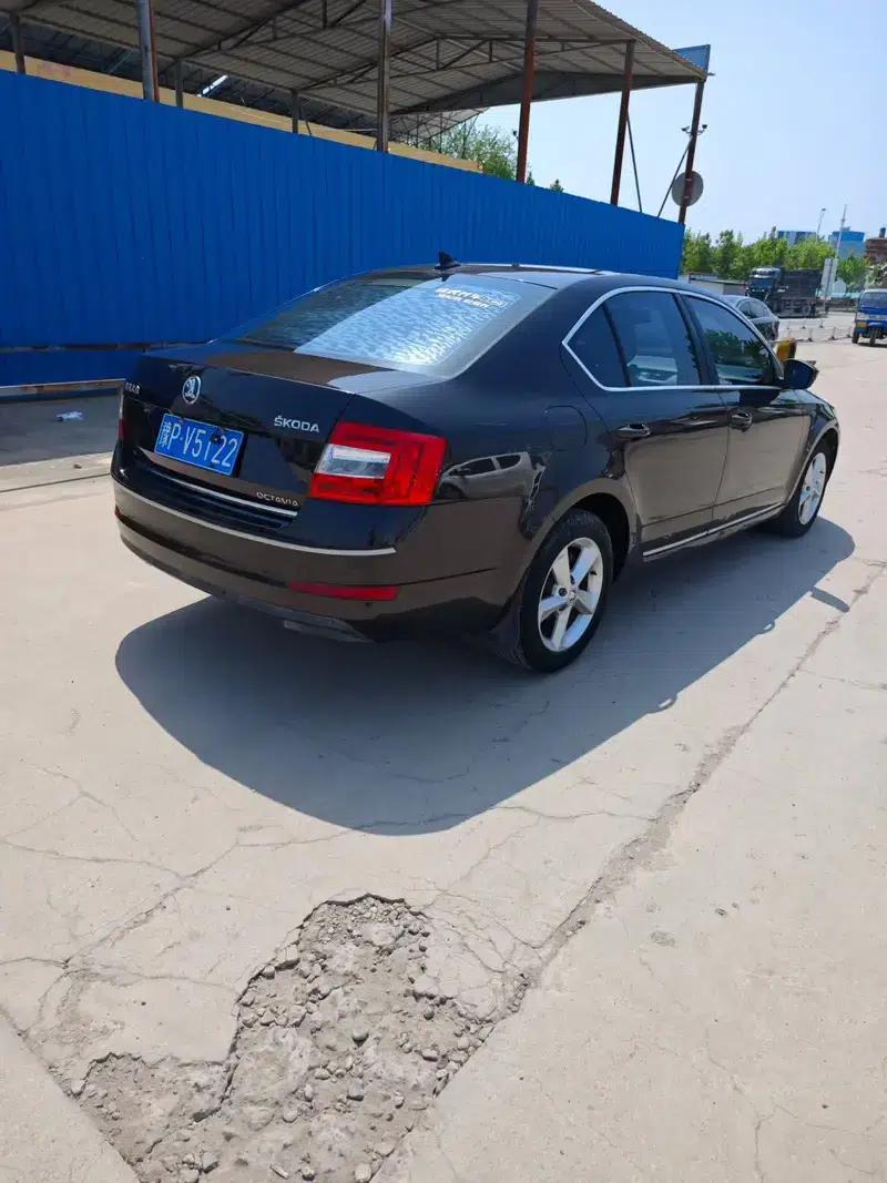 Octavia 2016 1.6L Manual Smart Edition — миниатюра 6