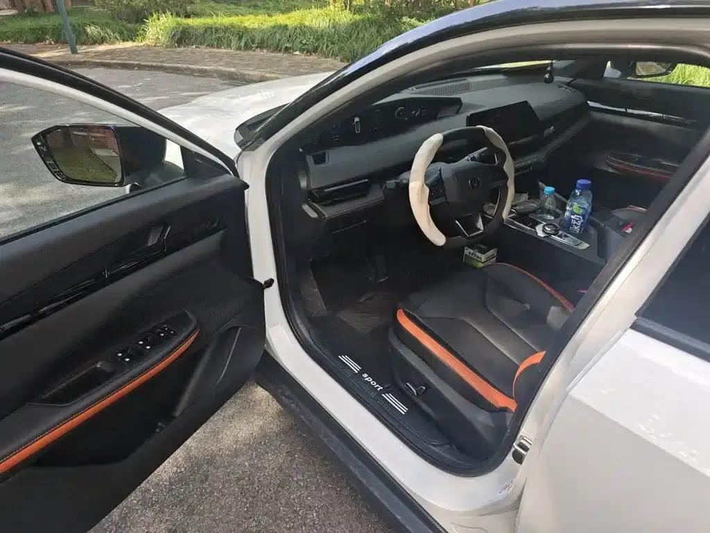 Changan UNI-V 2023 1.5T Premium Edition — миниатюра 14