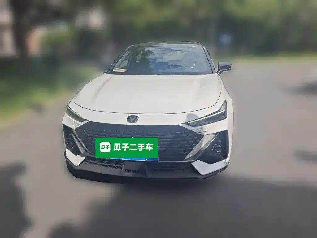 Changan UNI-V 2023 1.5T Premium Edition — миниатюра 24