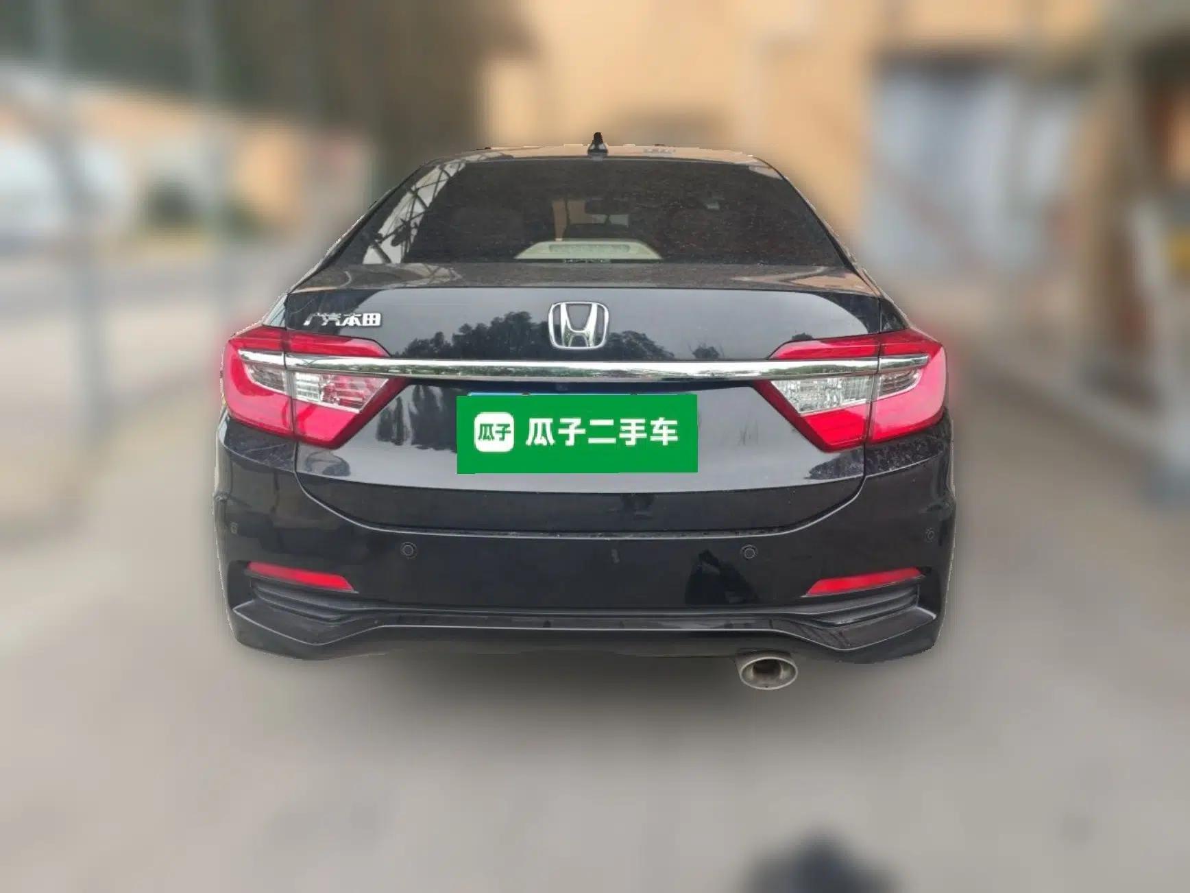 Honda Crider 2015 1.8L Automatic Ultra-Configured Limited Edition — миниатюра 5