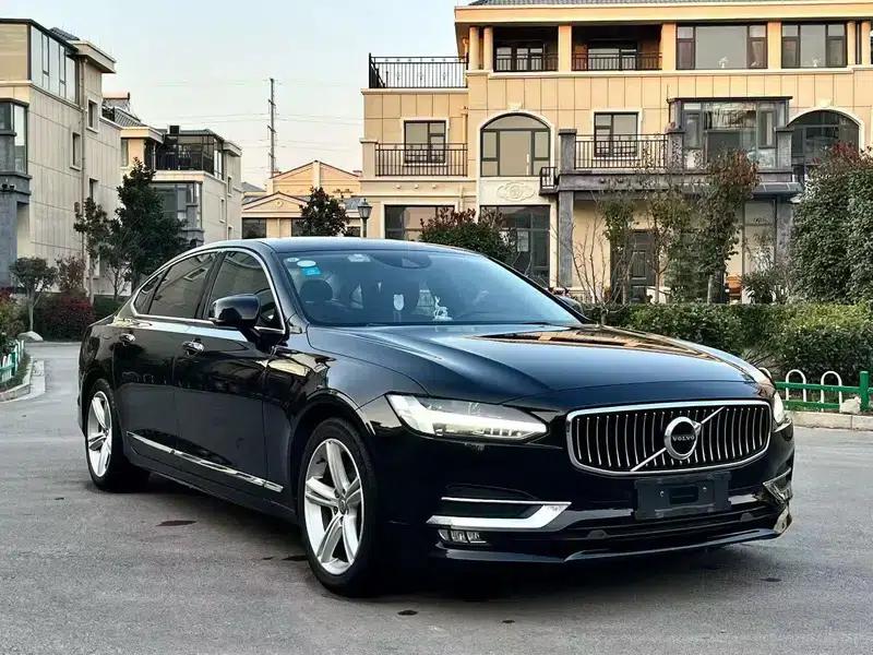 2020 Volvo S90 T5 Inscription Luxury Edition — миниатюра 3