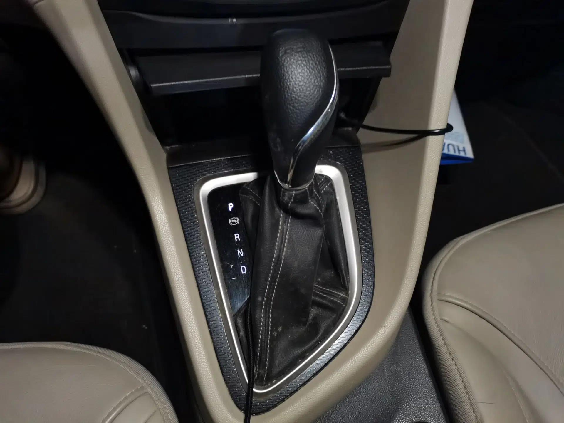 Buick GT 2019 15T Dual-Clutch Connected Elite Version China V Standard — миниатюра 14