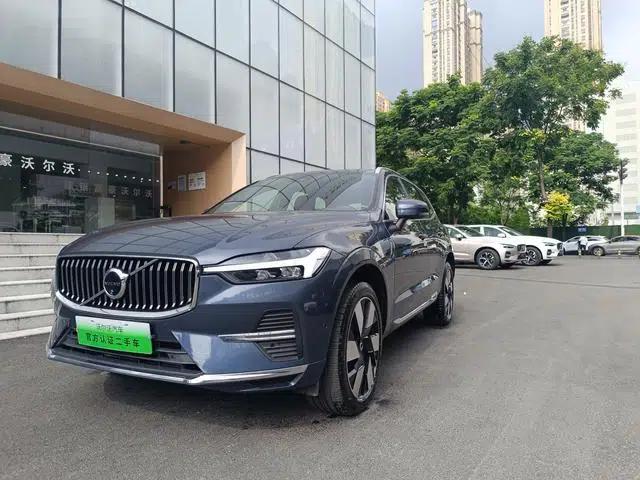 2024 Volvo XC60 PHEV T8 AWD Long Range Smart Luxury Edition