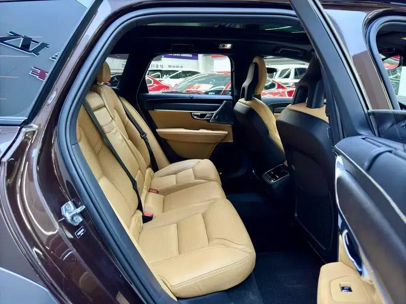 2017 Volvo V90 Cross Country T5 AWD Ultimate Edition — миниатюра 15