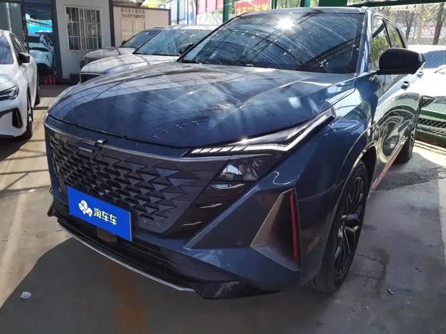 Changan Oushang Z6 2022 Blue Whale 1.5T DCT Smart City Edition — миниатюра 1