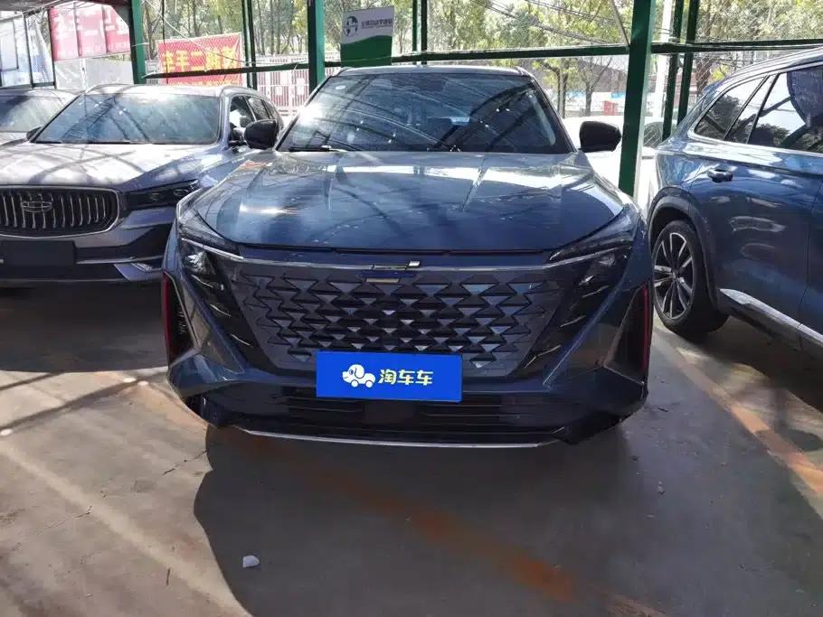 Changan Oushang Z6 2022 Blue Whale 1.5T DCT Smart City Edition — миниатюра 2