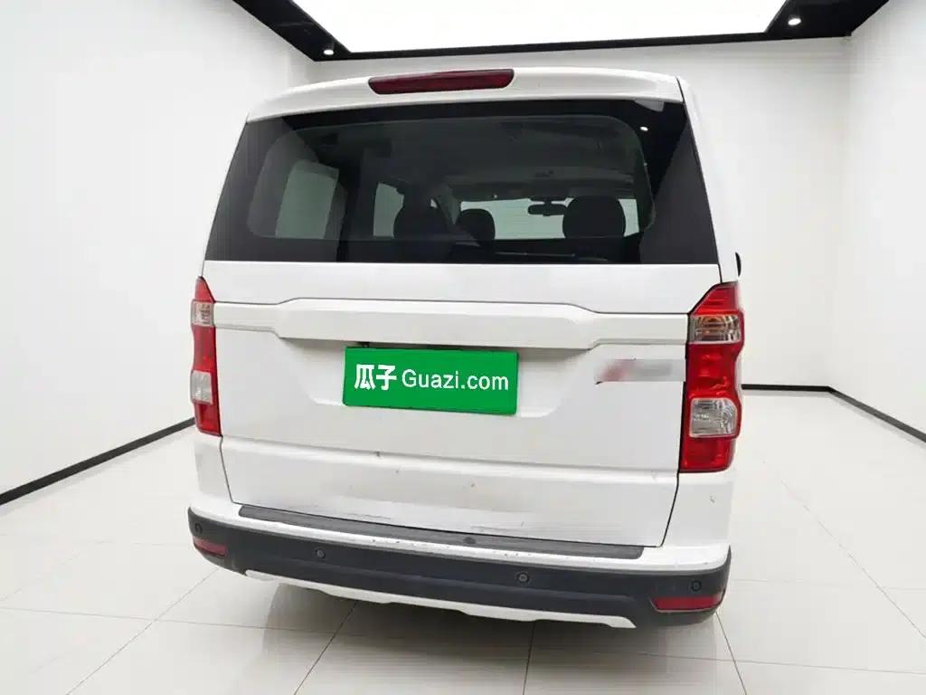 Changan Oushang X70A 2018 1.5L Manual Comfort Model — миниатюра 3