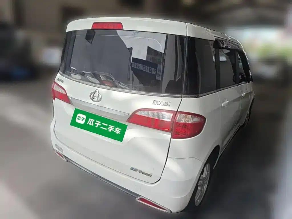Oulive 2013 1.2L Manual Elite — миниатюра 12