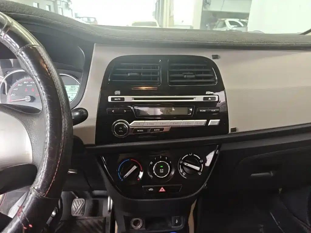 Oulive 2013 1.2L Manual Elite — миниатюра 20