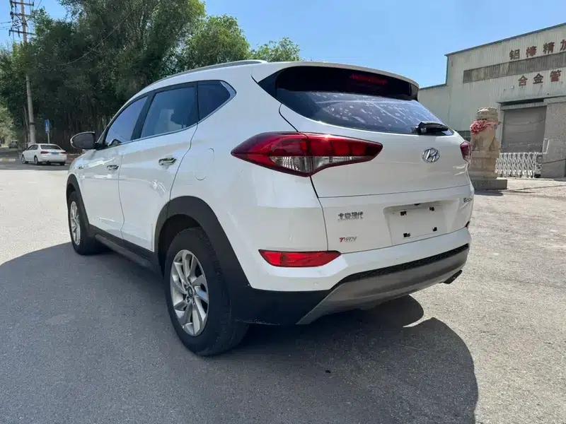 Tucson 2015 1.6T Dual-Clutch Two-Wheel Drive Intelligent Model — миниатюра 4