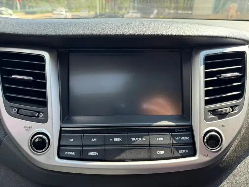 Tucson 2015 1.6T Dual-Clutch Two-Wheel Drive Intelligent Model — миниатюра 10