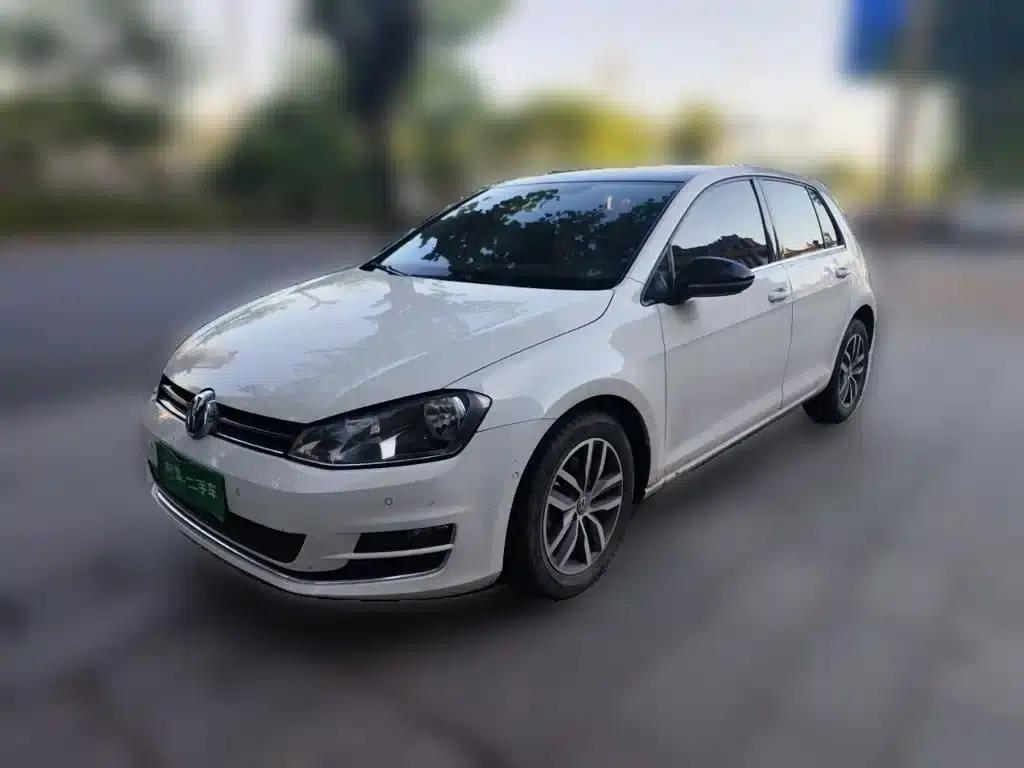 2017 Golf 230TSI Automatic Luxury Millionth Edition — миниатюра 1