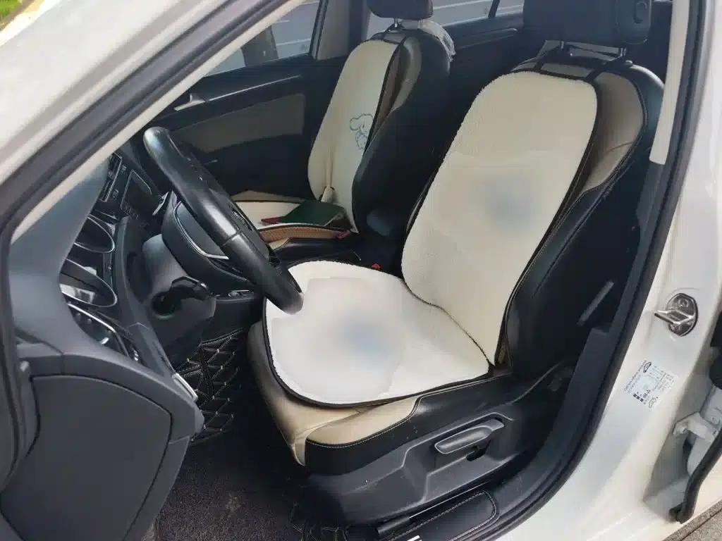 2017 Golf 230TSI Automatic Luxury Millionth Edition — миниатюра 11