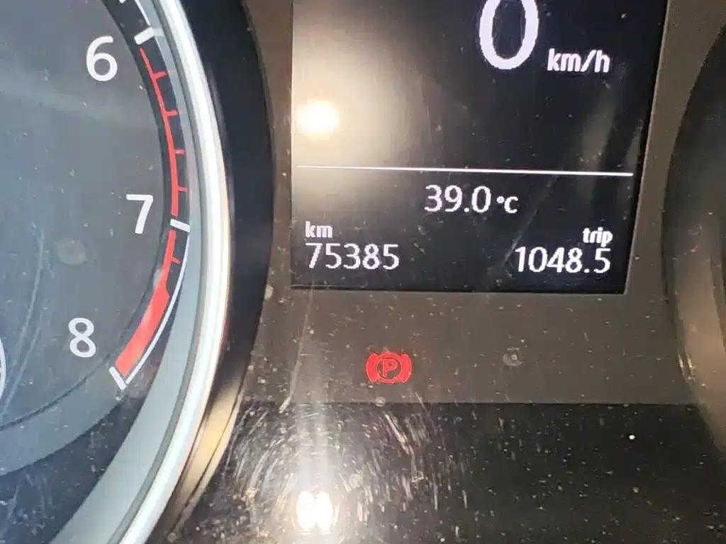 2017 Golf 230TSI Automatic Luxury Millionth Edition — миниатюра 8