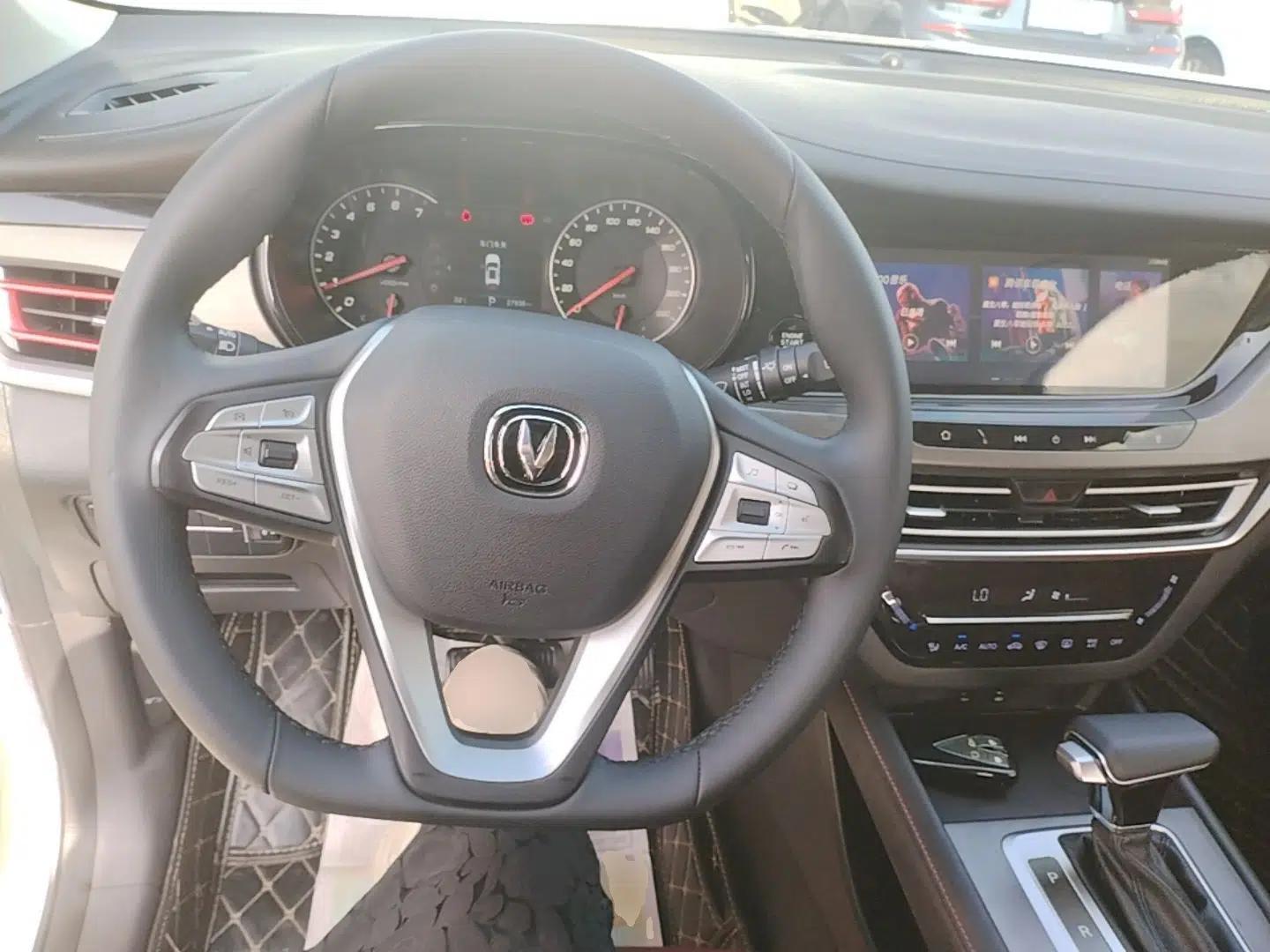 CHANGAN CS35PLUS 2019 1.4T DCT Chuanlian Blue Whale Edition — миниатюра 13