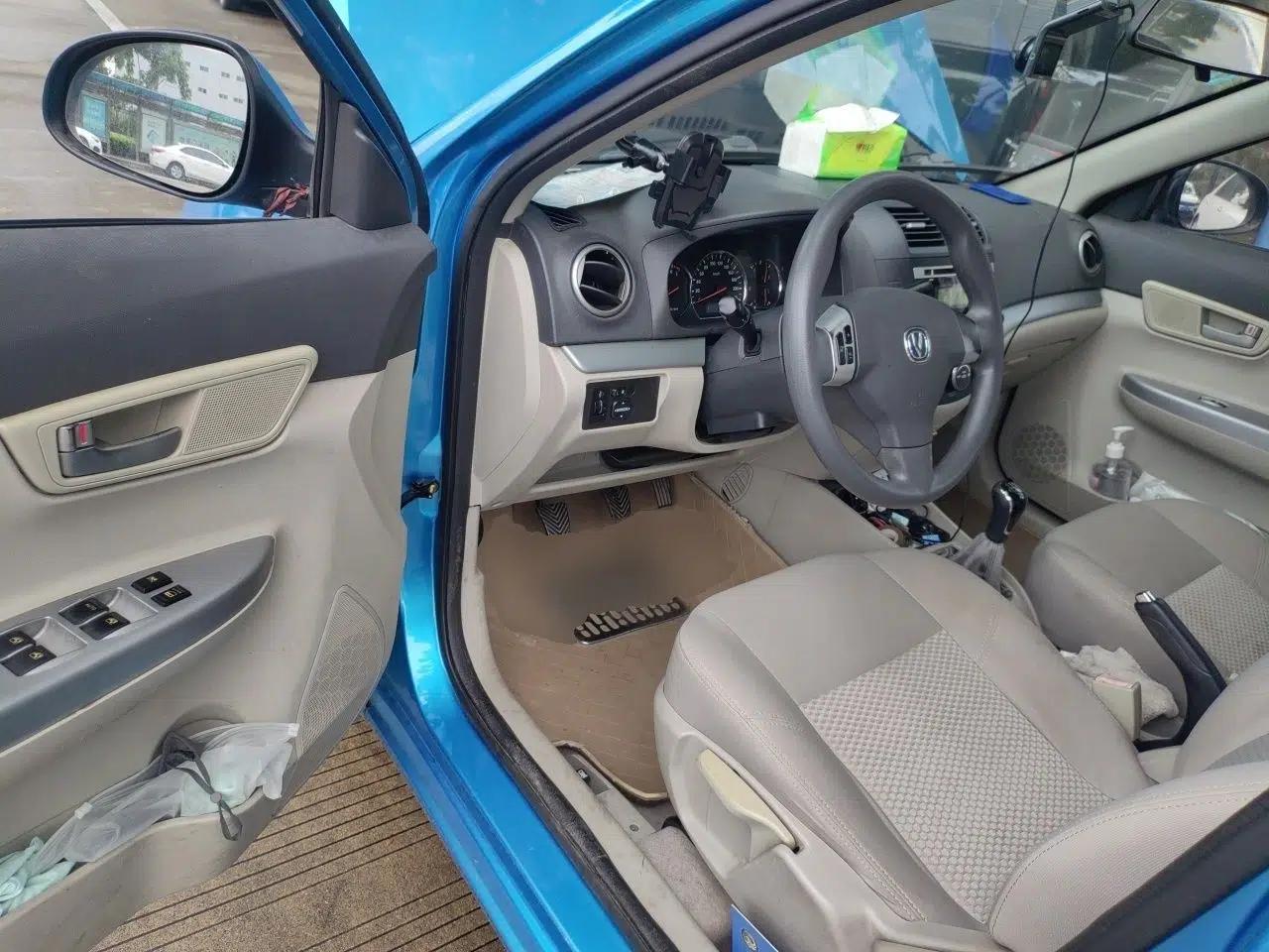 CHANGAN Alsvin V5 2012 1.5L Manual Dream Edition — миниатюра 16