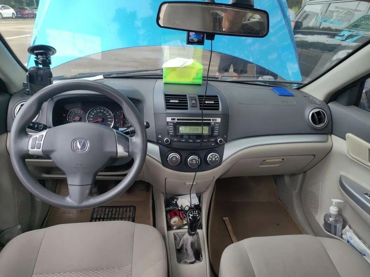 CHANGAN Alsvin V5 2012 1.5L Manual Dream Edition — миниатюра 9
