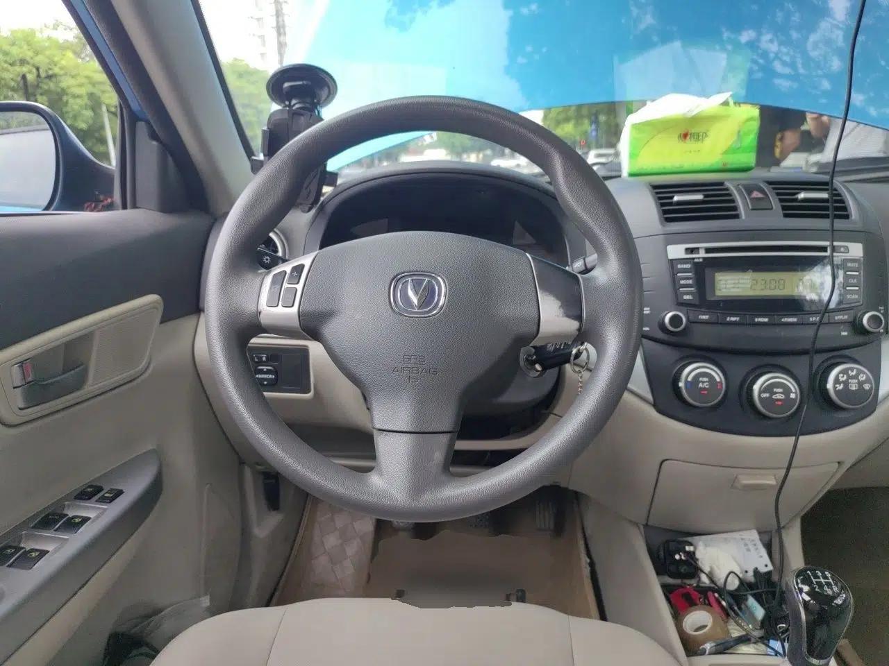 CHANGAN Alsvin V5 2012 1.5L Manual Dream Edition — миниатюра 10