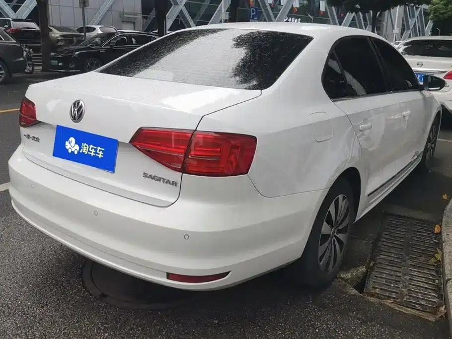 2018 Volkswagen Sagitar 1.6L Automatic Comfort Model — миниатюра 3