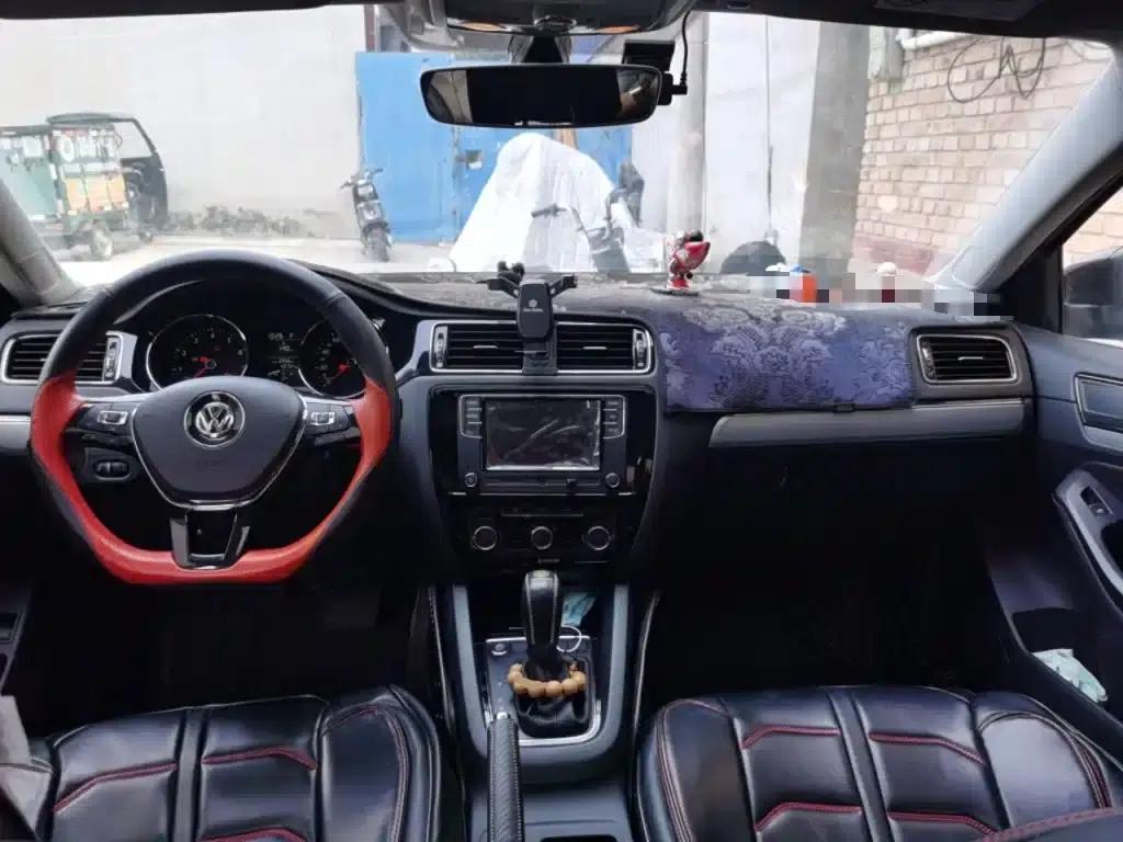 2018 Volkswagen Sagitar 1.6L Automatic Comfort Model — миниатюра 5