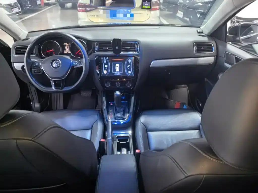 2018 Volkswagen Sagitar 280TSI DSG Dynamic Edition — миниатюра 10