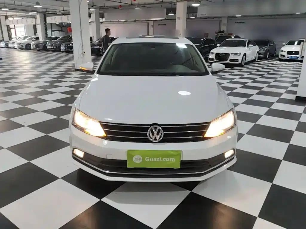 2018 Volkswagen Sagitar 1.6L Automatic Comfort Model — миниатюра 3