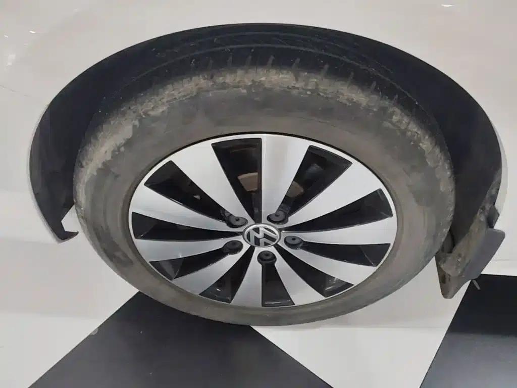 2018 Volkswagen Sagitar 1.6L Automatic Comfort Model — миниатюра 23
