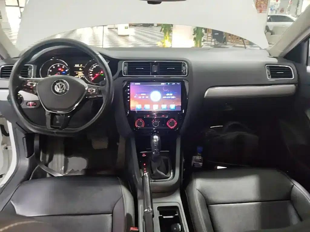 2018 Volkswagen Sagitar 1.6L Automatic Comfort Model — миниатюра 10