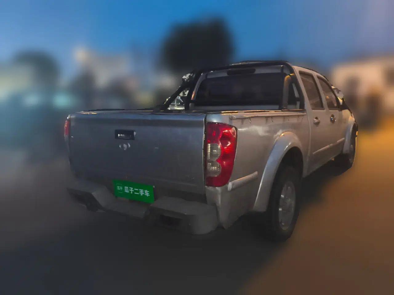 Great Wall Wingle 5 2013 2.8T European Version Two-Wheel Drive Elite Version Big Double-Cab GW2.8TC — миниатюра 6