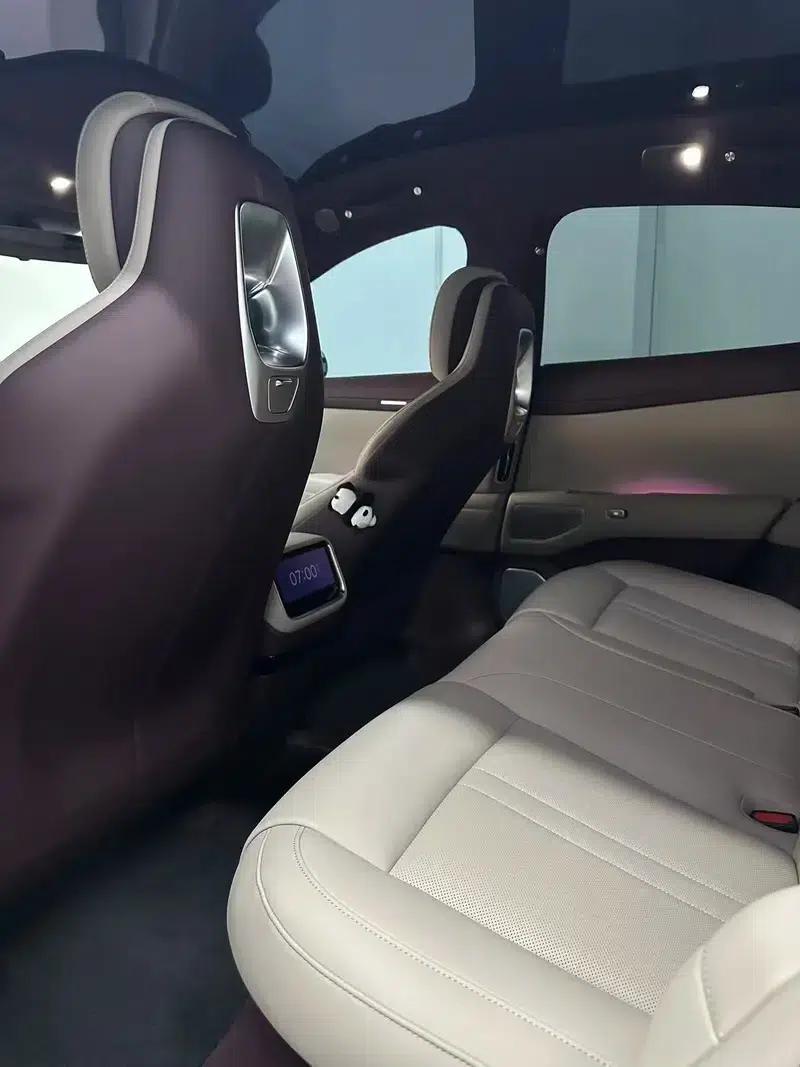 Xiaomi YU7 2025 All-Wheel Drive Max Edition — миниатюра 9