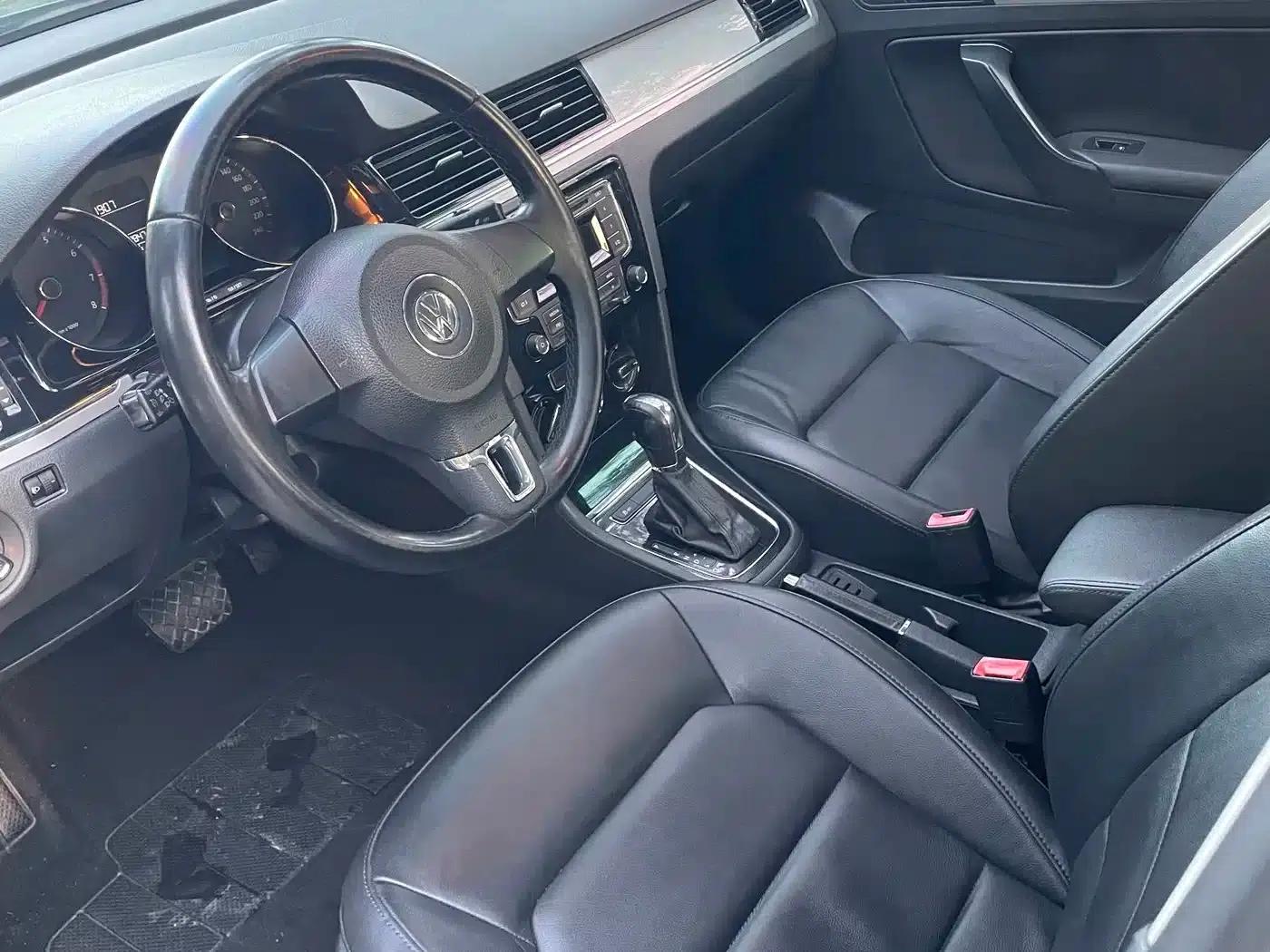 2014 Volkswagen Bora 1.6L Automatic Comfort Model — миниатюра 4