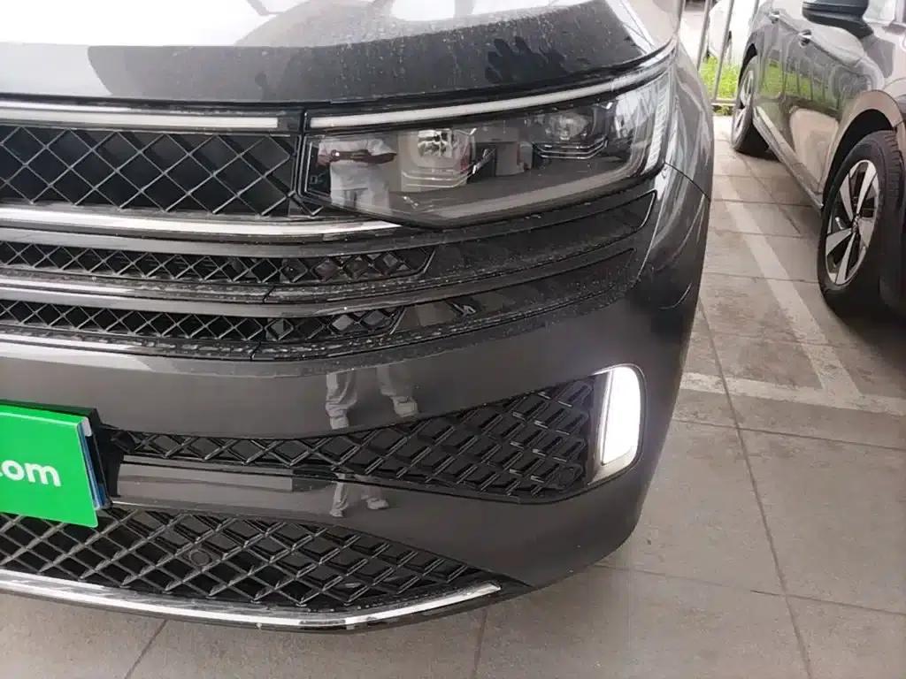 2023 Range Rover 380TSI AWD R-Line Cruiser — миниатюра 24
