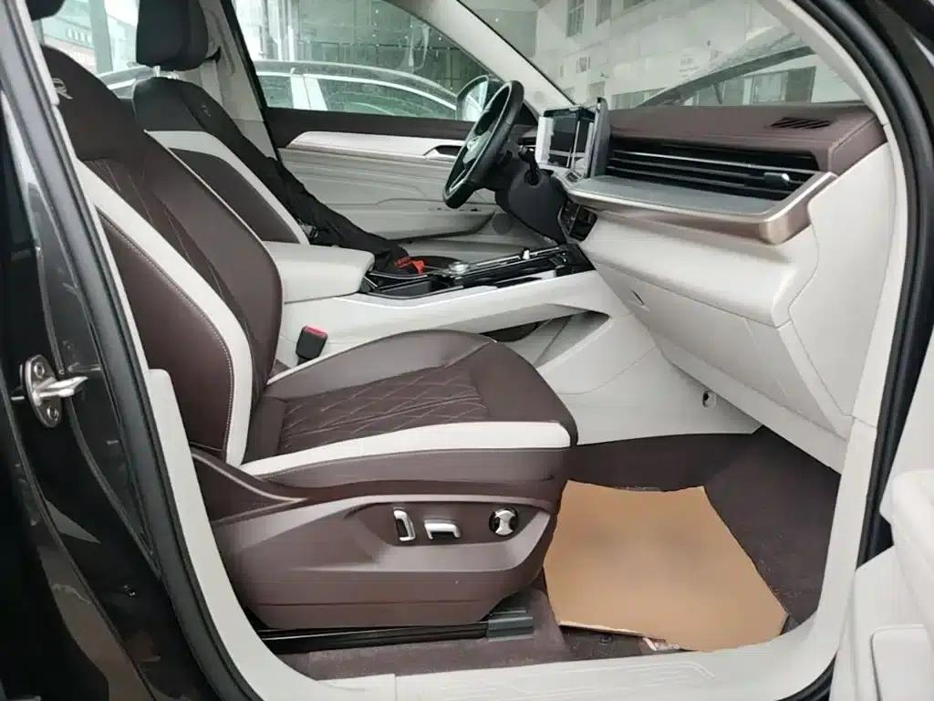 2023 Range Rover 380TSI AWD R-Line Cruiser — миниатюра 25