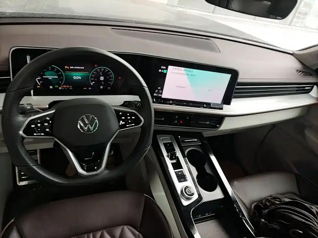 2023 Range Rover 380TSI AWD R-Line Cruiser — миниатюра 10