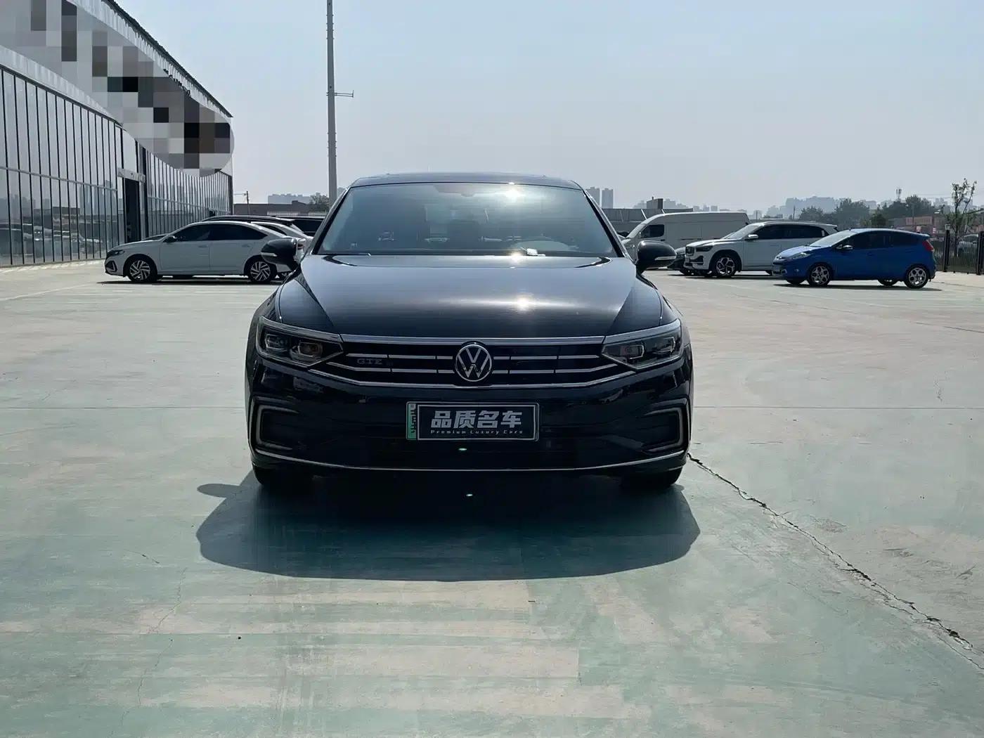 2022 Volkswagen Passat PHEV GTE Luxury Edition — миниатюра 2